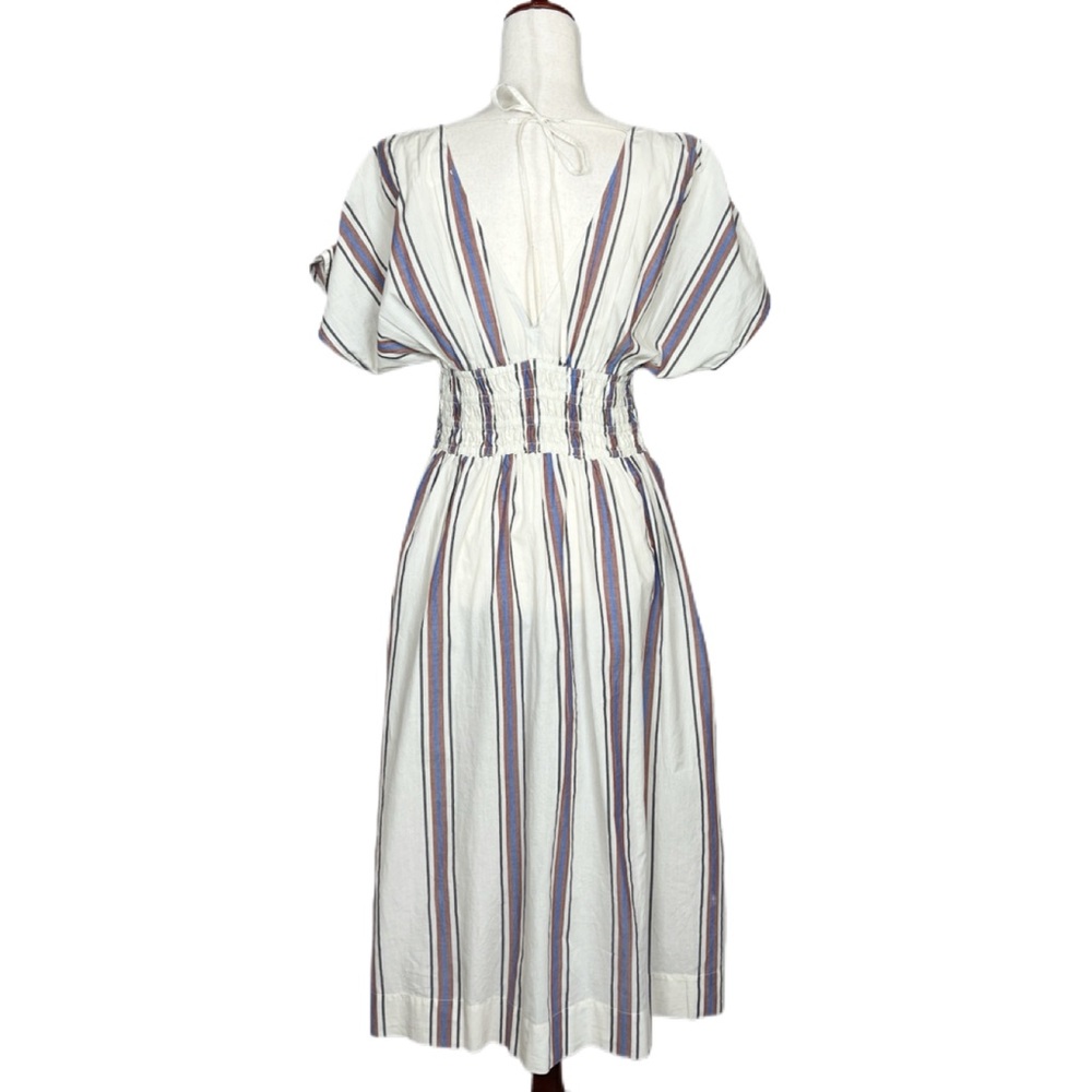 LOFT Beach Women’s Size S Ivory Blue Striped Smocked V-Neck Midi Dress Pockets - Picture 3 of 15